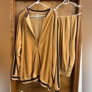 Foot Locker brand, zip up sweatsuit. Tan with brown stripes. Size XL